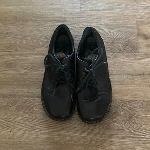 Women’s work shoes. Waitress.